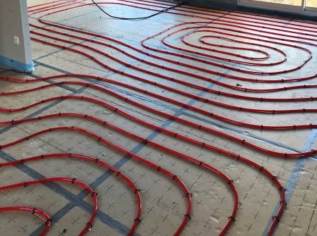 Plaquiste pour pose de placo dans une maison individuelle plain pied avec isolant au sol pour plancher chauffant à Goderville proche Etretat