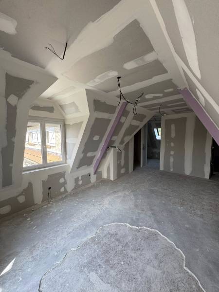 Création d’une suite parentale, chambre, dressing et salle de bain par des cloisons/plaques de placo sur Cany Barville 76